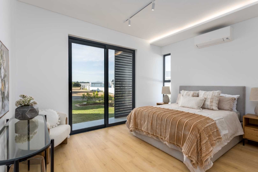 To Let 3 Bedroom Property for Rent in Val De Vie Estate Western Cape